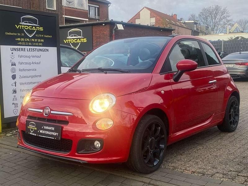 Colore esterno (passione rot) Gebraucht 2015 Fiat 500S S Cabrio | 8.450 € (Fairer Preis) - Bild 1/3