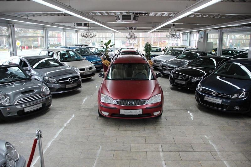 Rot Gebraucht 2005 Ford Mondeo Viva X Kombi | 2.990 € (Teuer) - Bild 1/4