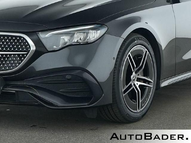 197 lack obsidianschwarz (metallic) Gebraucht 2024 Mercedes E220 AMG Limousine | 49.975 € (Guter Preis) - Bild 1/4
