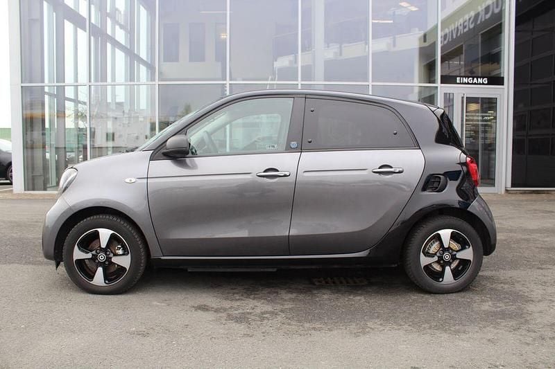 Gebraucht Smart ForFour Electric Drive Passion 60 kW (82 PS) 2021 Grau Kleinwagen
