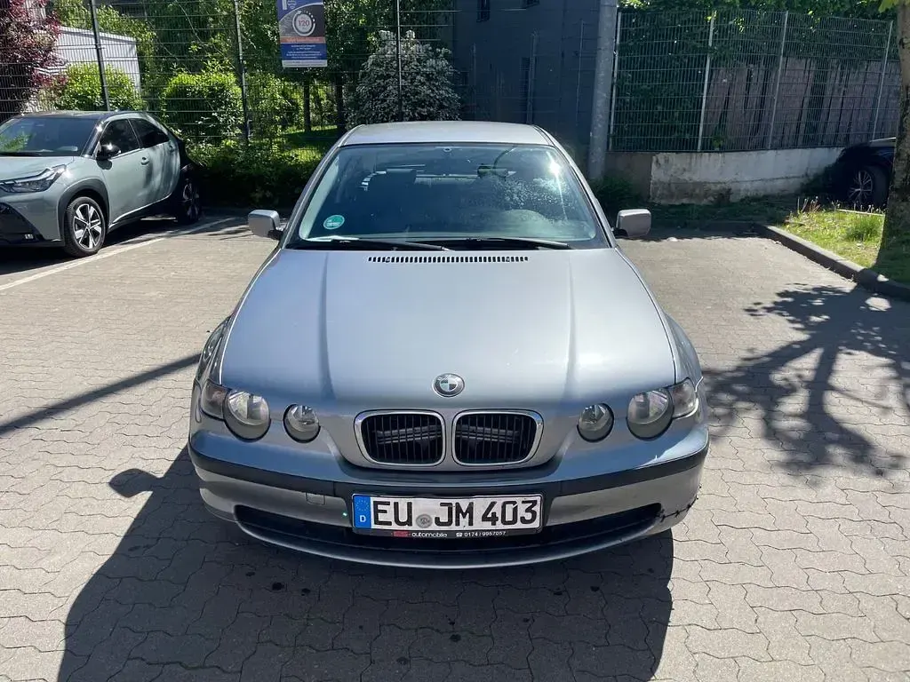 Gebraucht BMW 316 Compact 116 PS (85 kW) 2003 Schwarz Kleinwagen