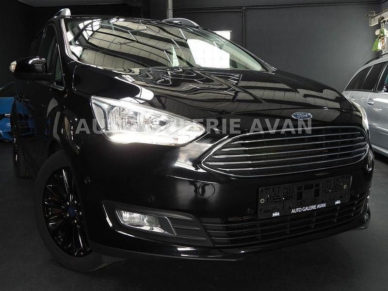 Schwarz Gebraucht 2015 Ford Grand C-Max Titanium Van / Kleinbus | 12.900 € (Fairer Preis) - Bild 1/4