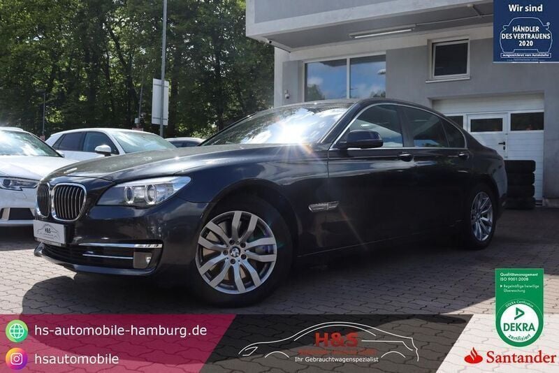 Sophistograu brillanteffekt metalli Gebraucht 2013 BMW 750 Performance Limousine | 21.900 € (Guter Preis) - Bild 1/4