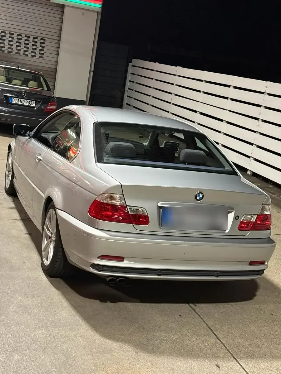 Gebraucht BMW 320 150 PS (110 kW) 2026 Silber Coupé