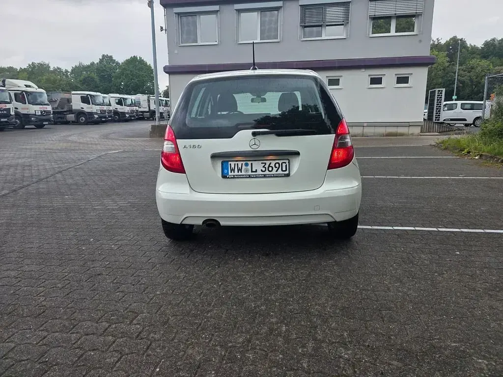 Gebraucht Mercedes A160 Avantgarde 95 PS (69 kW) 2010 Weiß Van / Kleinbus