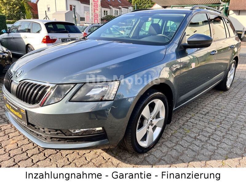 Grau Gebraucht 2018 Skoda Octavia Clever Kombi | 16.950 € (Fairer Preis) - Bild 1/4