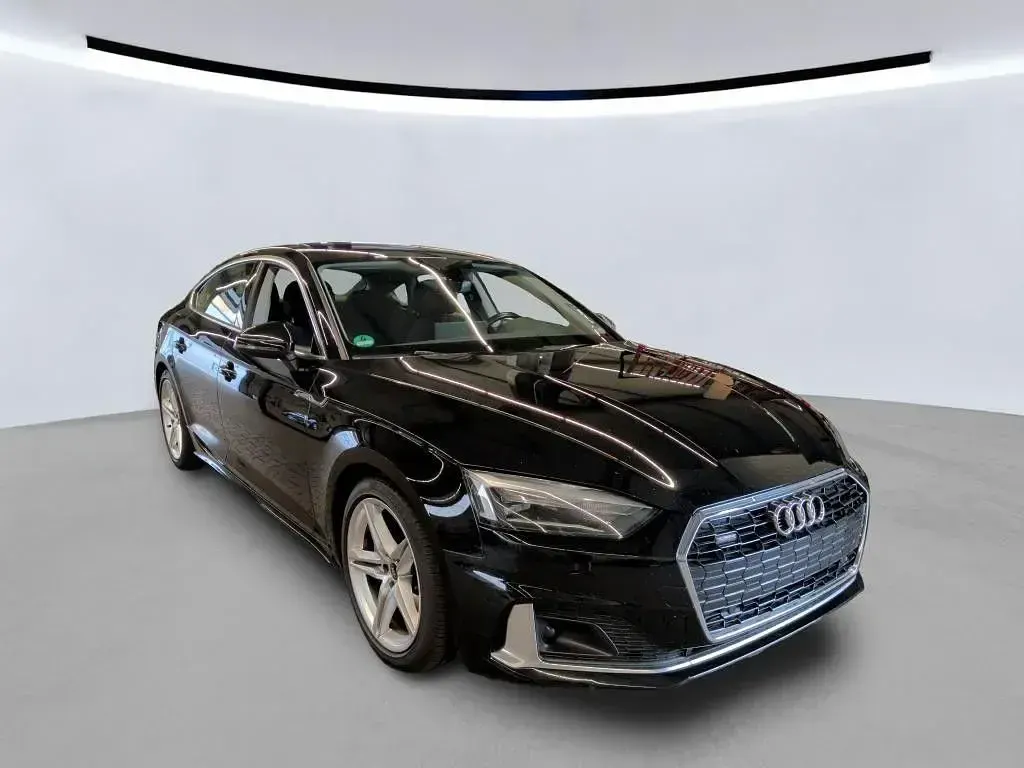 Gebraucht Audi A5 Sportback Sport 204 PS (150 kW) 2022 Schwarz Kleinwagen