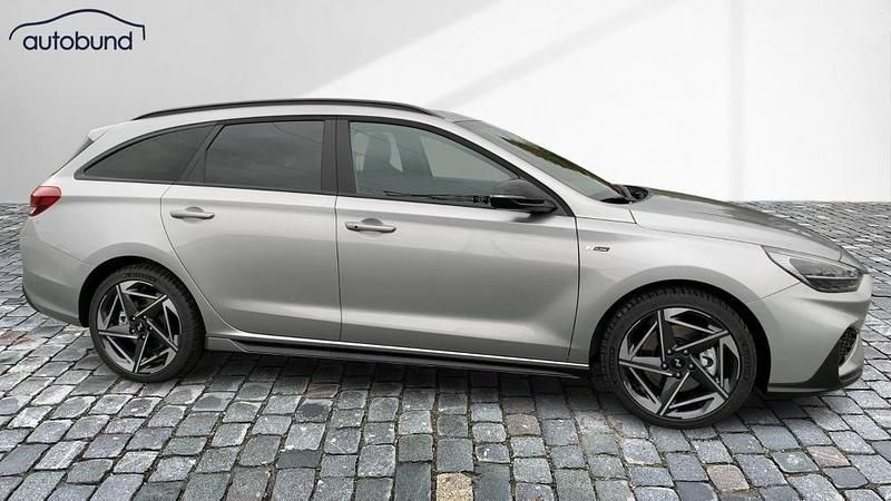 Neu Hyundai i30 N Line 140 PS (102 kW) 2025 Shimmeringsilver Kombi