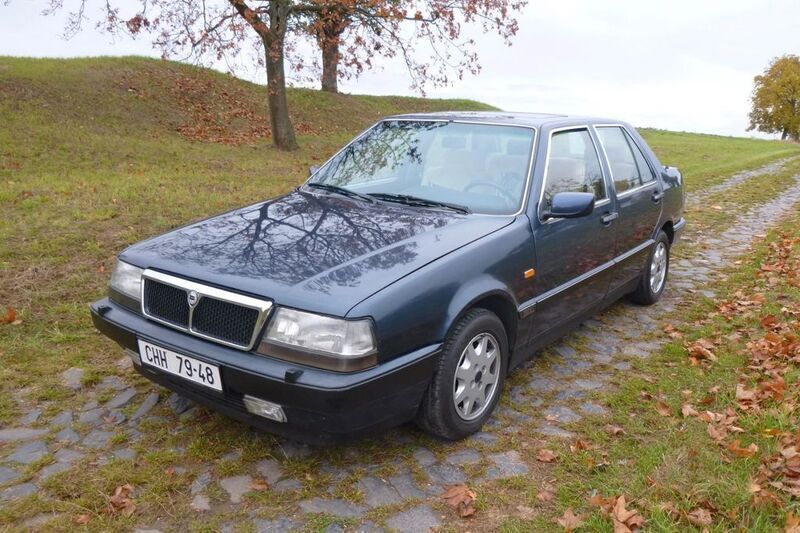 Blau Gebraucht 1989 Lancia Thema Limousine | 5.900 € - Bild 1/4