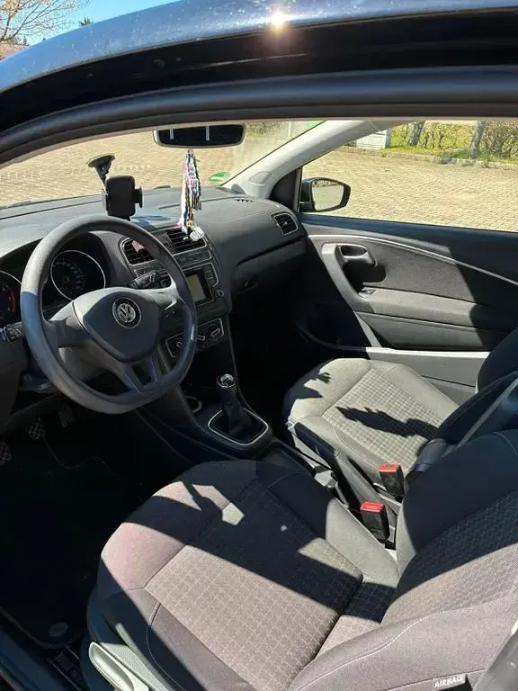 Second-hand VW Polo Comfortline 90 CP (66 kW) 2014 Negru Hatchback