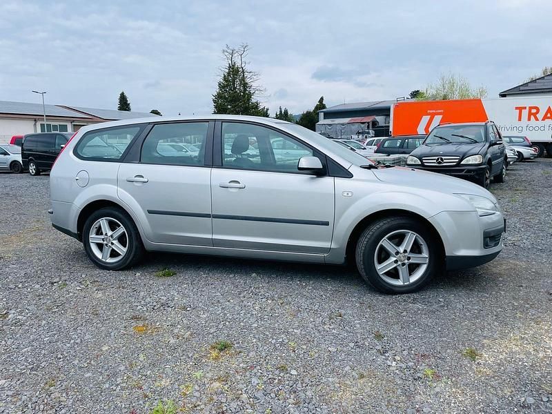 Gebraucht Ford Focus 101 PS (74 kW) 2006 Silber Kombi