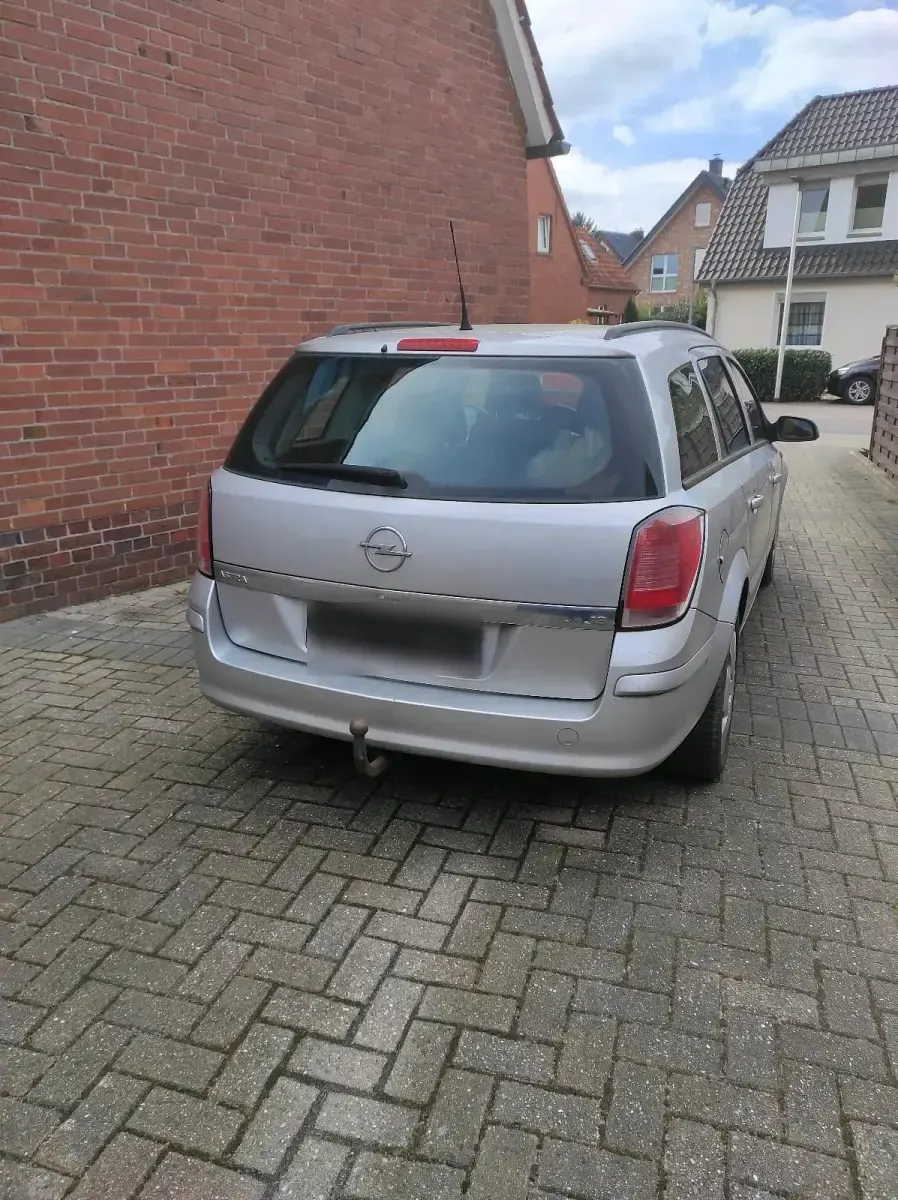 Gebraucht Opel Astra 125 PS (91 kW) 2005 Silber Kombi