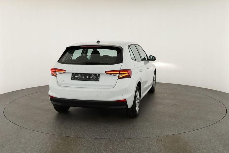 Neu Skoda Fabia Selection 95 PS (69 kW) 2025 Moon white metallic