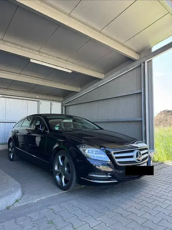 Gebraucht Mercedes CLS350 Shooting Brake 265 PS (194 kW) 2013 Schwarz Kombi