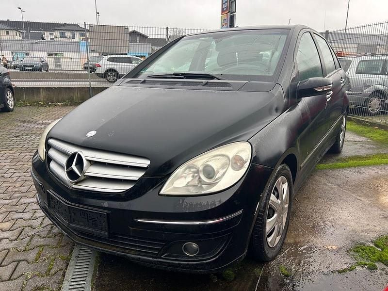 Gebraucht Mercedes B200 136 PS (100 kW) 2007 Schwarz Van / Kleinbus