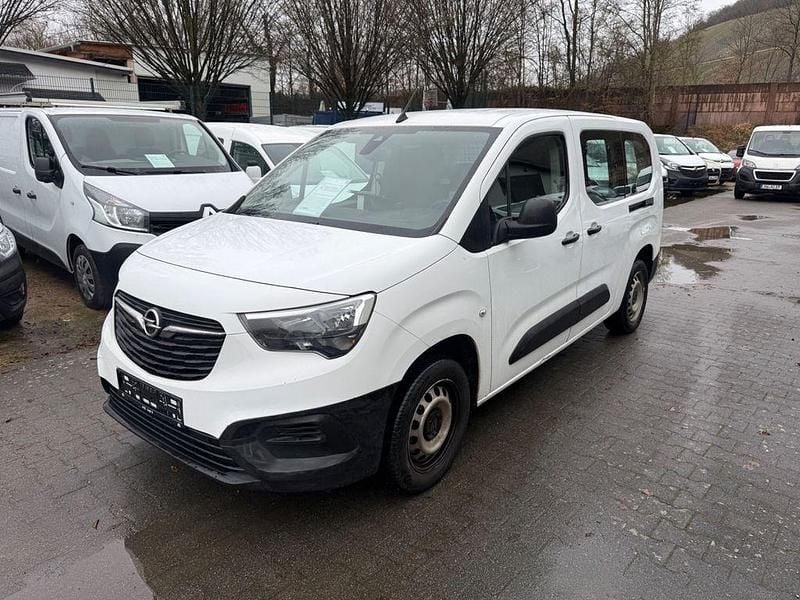 Gebraucht Opel Combo Selection 102 PS (75 kW) 2021 Weiß Van / Kleinbus