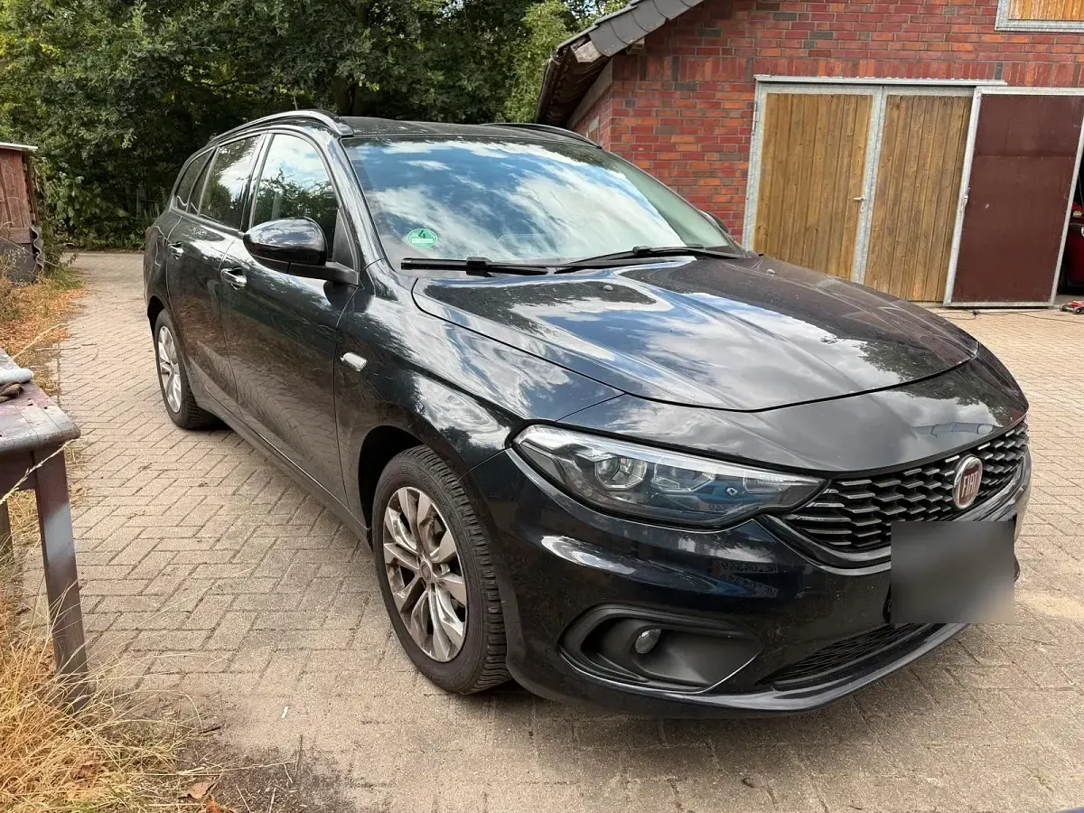 Gebraucht Fiat Tipo 114 PS (83 kW) 2017 Schwarz Kombi