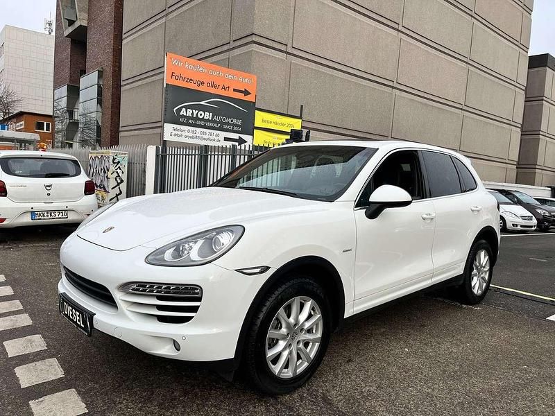 Weiß Gebraucht 2012 Porsche Cayenne SUV | 17.000 € (Fairer Preis) - Bild 1/4