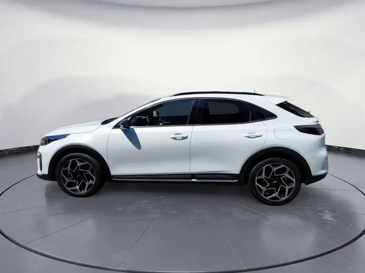 Neu Kia XCeed GT-Line 179 PS (131 kW) 2026 Deluxeweiß SUV