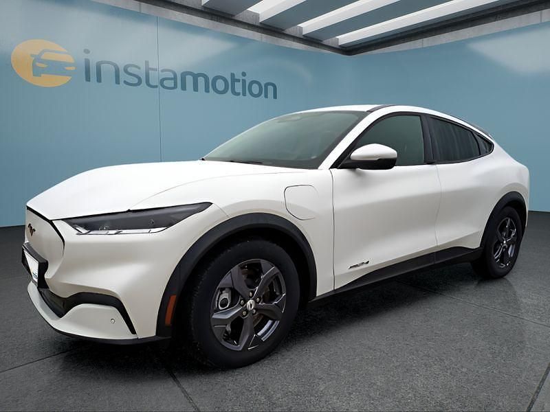 Weiß Gebraucht 2022 Ford Mustang Mach-E SUV | 26.699 € (Superpreis) - Bild 1/4