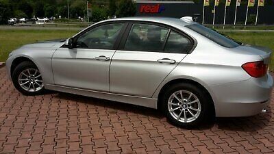 Gebraucht BMW 320 184 PS (135 kW) 2012 Silber Limousine