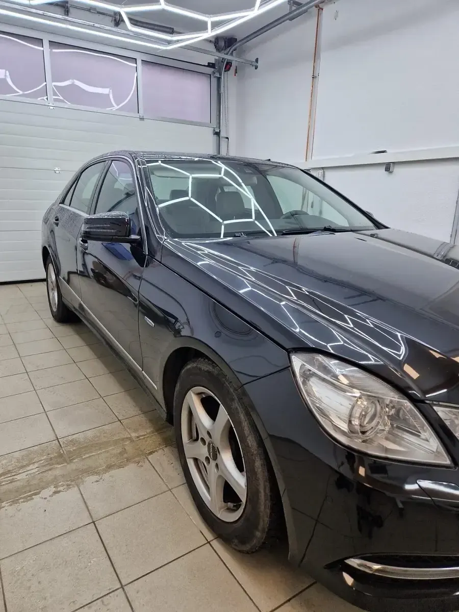 Brugt Mercedes E250 204 HK (150 kW) 2010 Sort Sedan