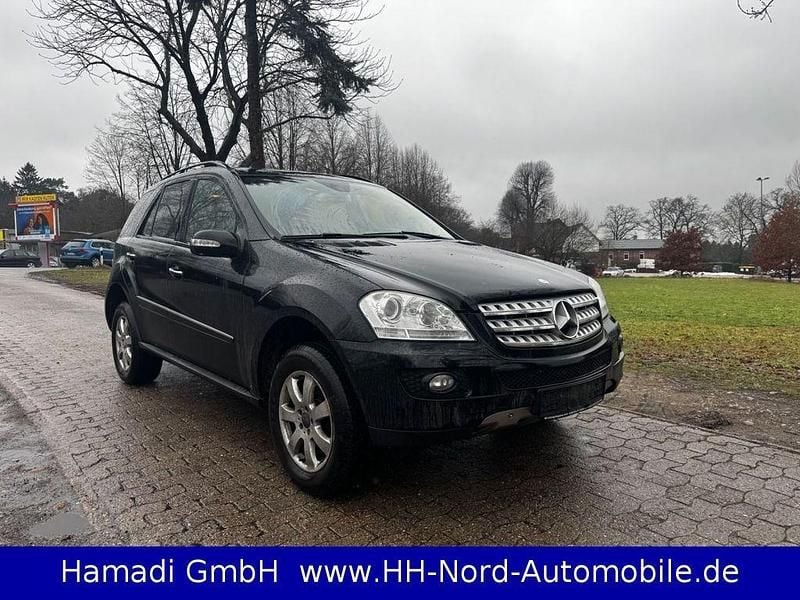 Gebraucht Mercedes ML320 224 PS (164 kW) 2008 Schwarz SUV