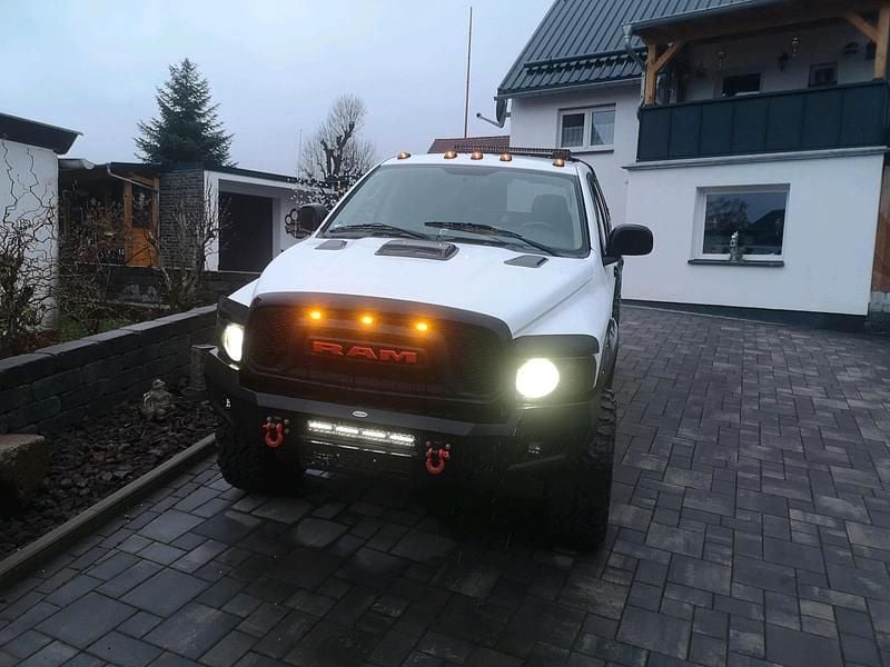 Second-hand Dodge Ram 345 CP (253 kW) 2003 Alb Pickup