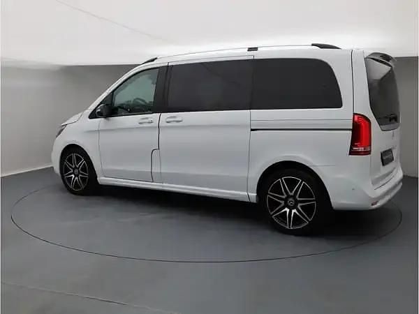 Gebraucht Mercedes V250 190 PS (139 kW) 2024 Bergkristallweiss metallic Van / Kleinbus