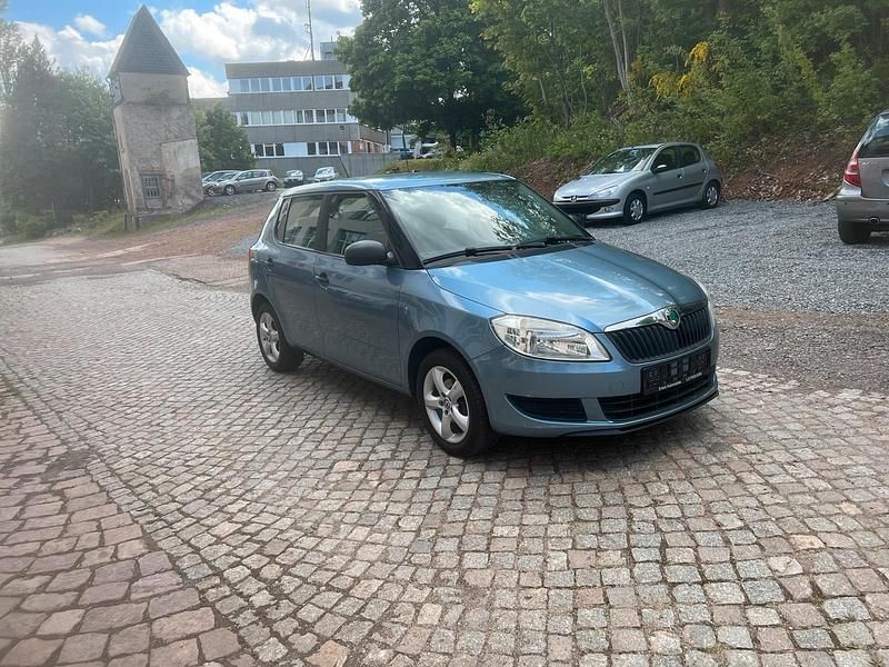 Gebraucht Skoda Fabia Classic 60 PS (44 kW) 2011 Andere farben Kleinwagen