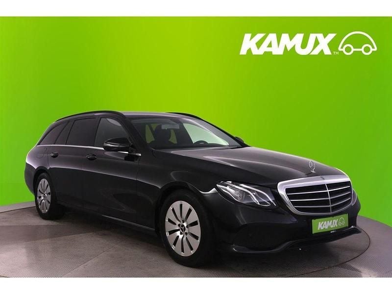 Gebraucht Mercedes E220 Avantgarde 194 PS (142 kW) 2020 Schwarz Limousine