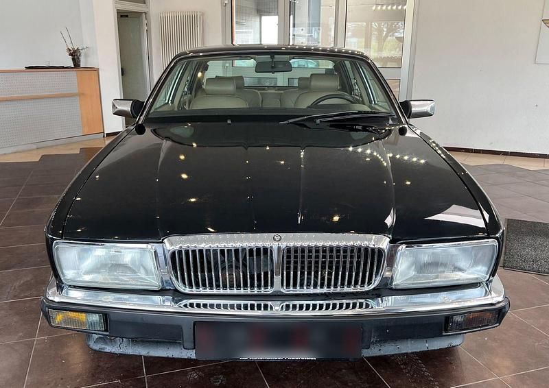 Gebraucht Jaguar XJ40 184 PS (135 kW) 1988 Schwarz Limousine