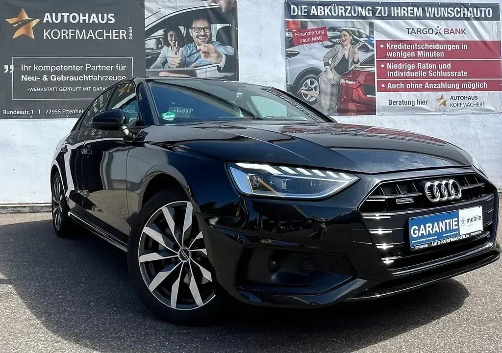 Gebraucht Audi A4 Ambiente 204 PS (150 kW) 2022 Schwarz Limousine