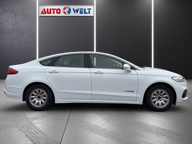 Gebraucht Ford Mondeo Titanium 188 PS (138 kW) 2019 Weiß Limousine