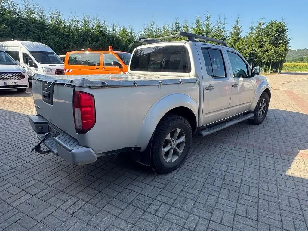 Gebraucht Nissan Navara Platinum 190 PS (139 kW) 2015 Silber Pickup