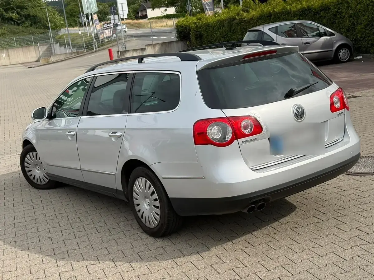 Gebraucht VW Passat 140 PS (102 kW) 2009 Kombi