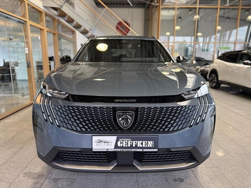 Gebraucht Peugeot 5008 Allure 145 PS (106 kW) 2024 Ingaro blau SUV