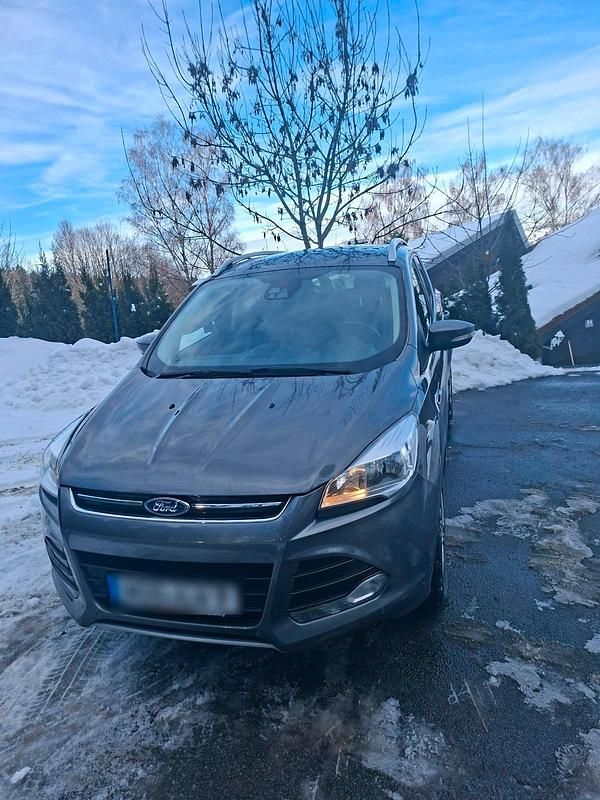 Gebraucht Ford Kuga 140 PS (102 kW) 2014 Braun SUV