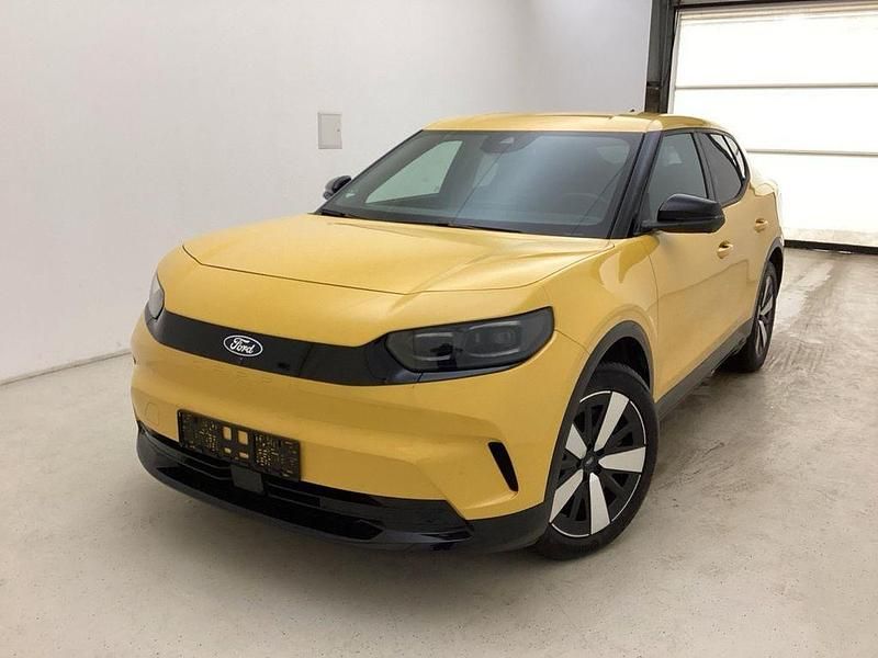 Gelb Gebraucht 2024 Ford Capri Limousine | 38.490 € (Superpreis) - Bild 1/4