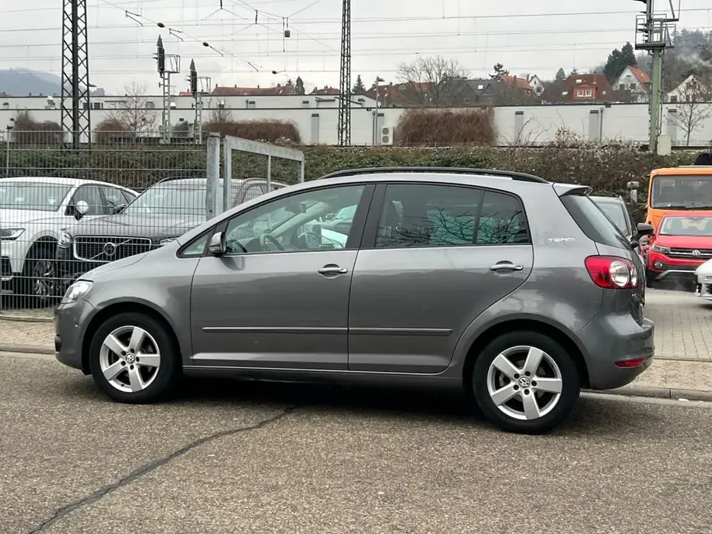 Second-hand VW Golf Team 86 CP (63 kW) 2010 Gri Monovolum