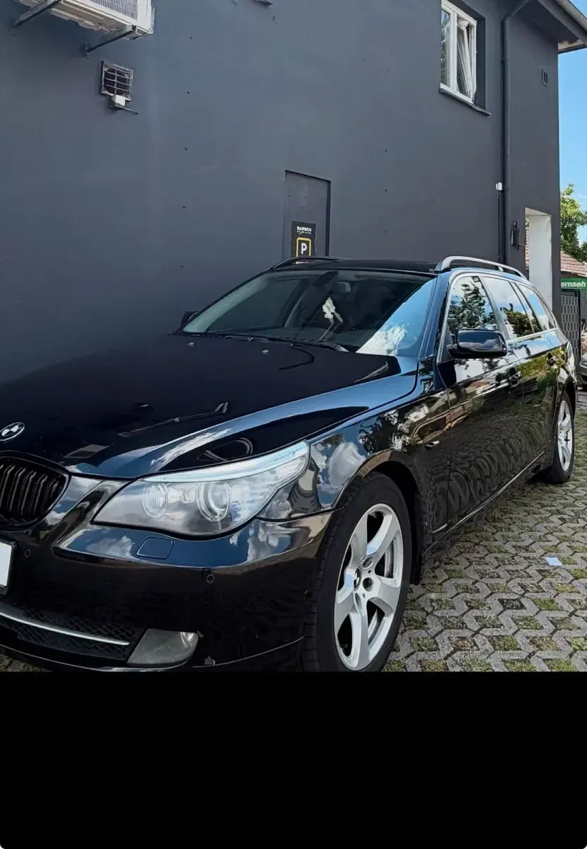 Gebraucht BMW 525 218 PS (160 kW) 2009 Schwarz Kombi