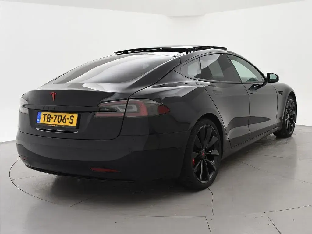 Gebraucht Tesla Model S Performance 450 kW (612 PS) 2018 Schwarz Kleinwagen