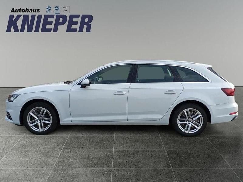 Gebraucht Audi A4 Design 190 PS (139 kW) 2019 Gletscherweiß metallic Kombi