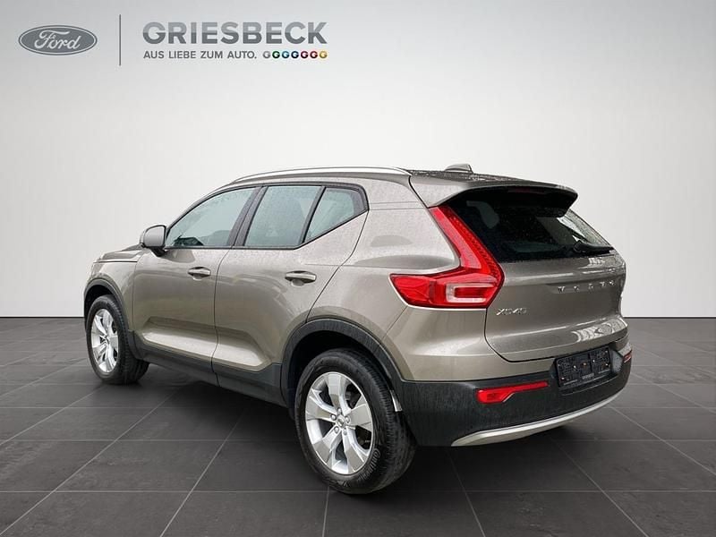Gebraucht Volvo C40 119 kW (163 PS) 2022 Pebble grey / metallic SUV
