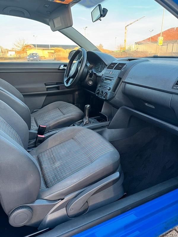 Gebraucht VW Polo 55 PS (40 kW) 2005 Blau Kleinwagen