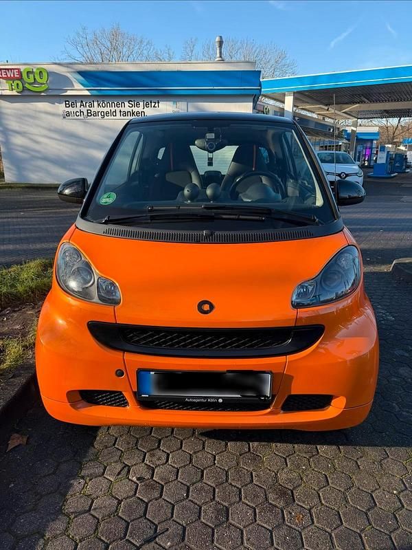 Orange Gebraucht 2011 Smart ForTwo Coupé Coupé | 9.250 € - Bild 1/4