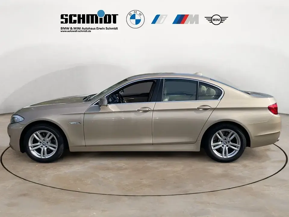 Gebraucht BMW 520 184 PS (135 kW) 2012 Milanobeige Limousine