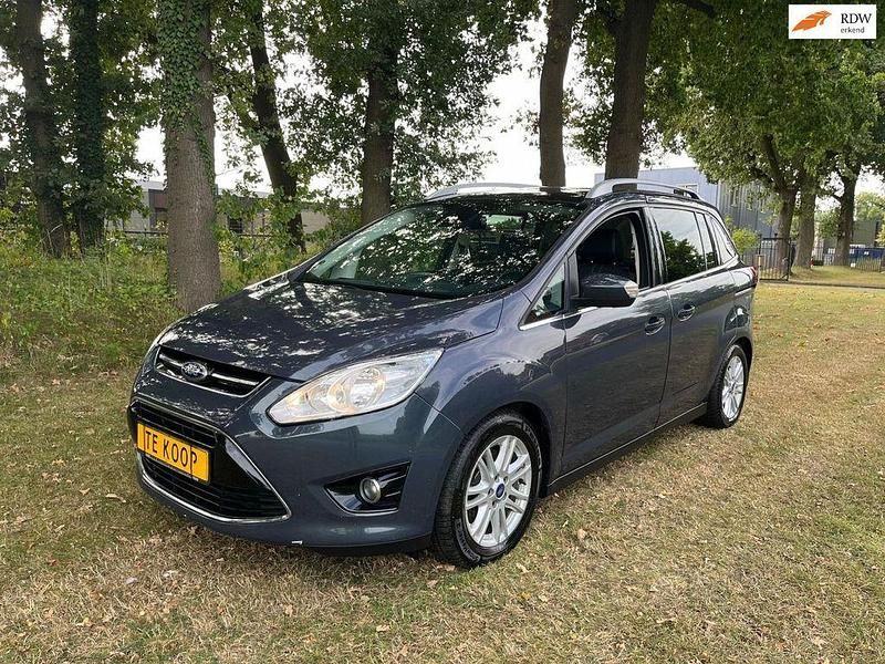 Grau Gebraucht 2014 Ford Grand C-Max Titanium Van / Kleinbus | 3.950 € - Bild 1/4