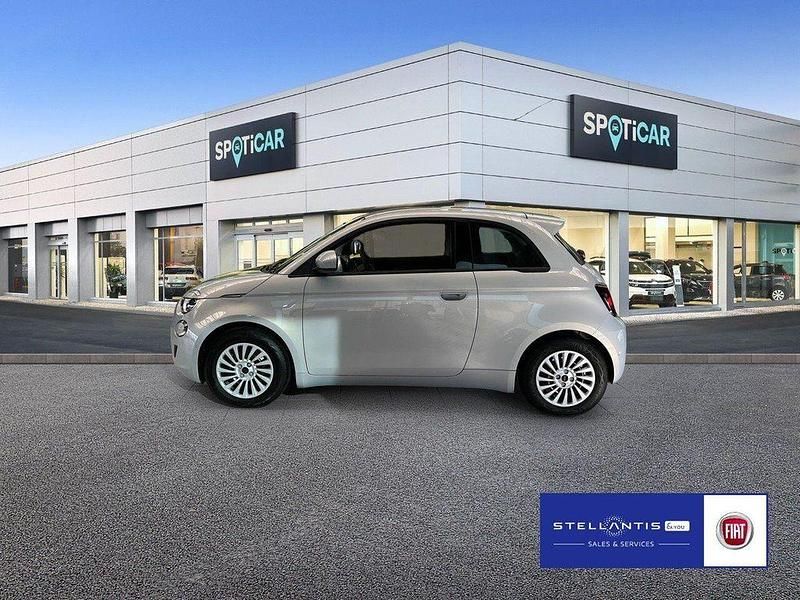 Gebraucht Fiat 500e 86 kW (118 PS) 2025 Himmelblau Limousine