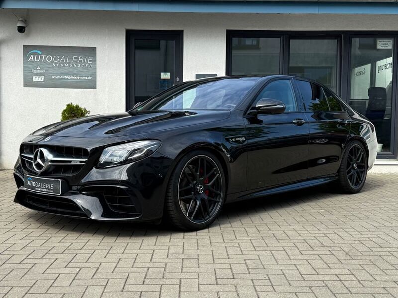 Obsidianschwarz metalliclack Gebraucht 2018 Mercedes E63S AMG AMG Limousine | 55.990 € (Fairer Preis) - Bild 1/4